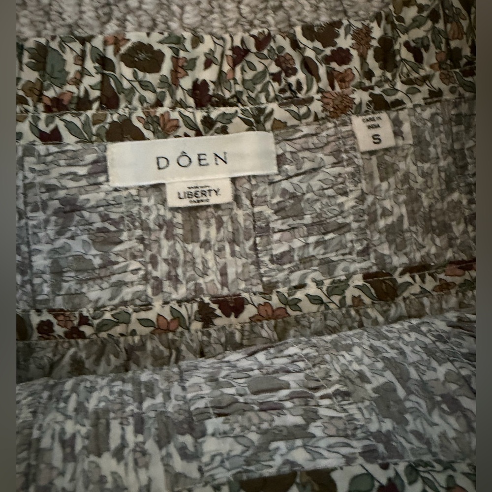 Doen Liberty print floral top - Picture 7 of 8